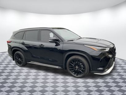 Used 2023 Toyota Highlander XSE