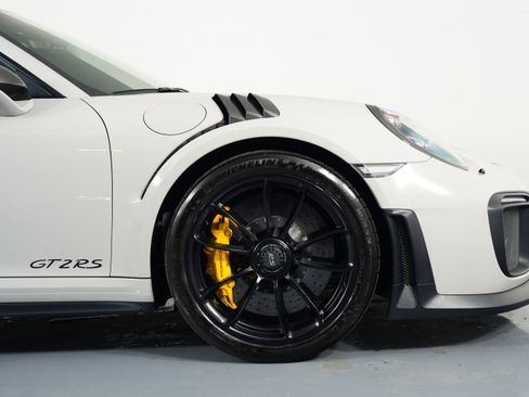 Used 2019 Porsche 911 GT2 RS image 7
