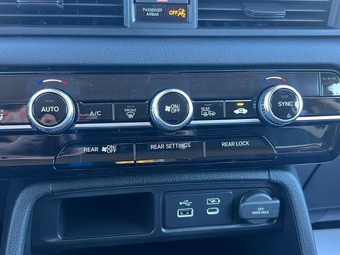 New 2025 Honda Pilot EX-L image 26