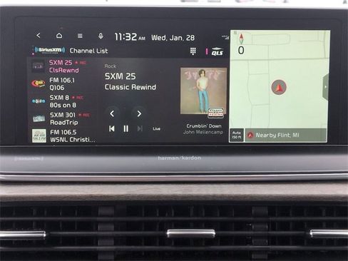 Used 2022 Kia Telluride SX w/ SX Prestige Package image 24