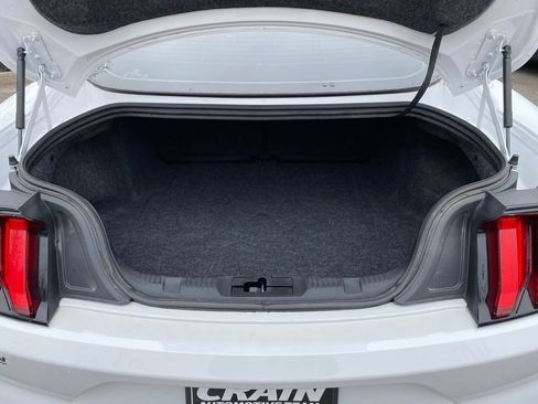 Used 2018 Ford Mustang Coupe w/ Equipment Group 101A image 28