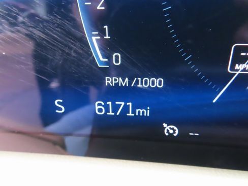 Used 2024 Cadillac XT4 Premium Luxury w/ Cold Weather Package image 21