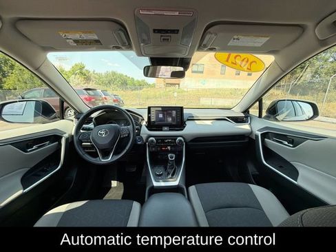 Used 2021 Toyota RAV4 XLE w/ XLE Grade Weather Package AWD/4WD image 11