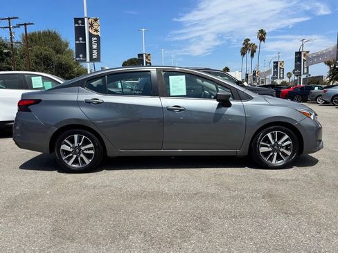 Used 2023 Nissan Versa SV FWD image 2