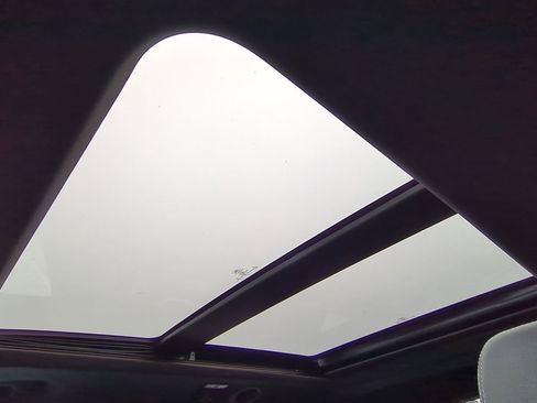 Used 2021 Ford Explorer ST w/ Premium Technology Package image 19