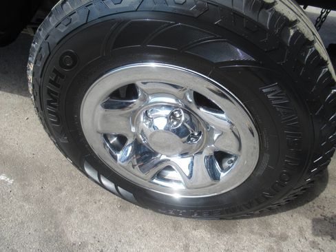 Used 2022 Toyota Tacoma SR AWD/4WD image 14