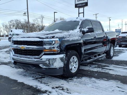 Used 2016 Chevrolet Silverado 1500 LT w/ LPO, Black Pack image 5