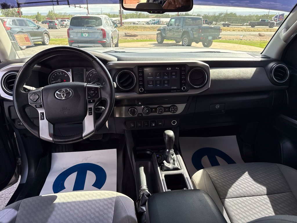 Used 2020 Toyota Tacoma SR5 AWD/4WD image 21