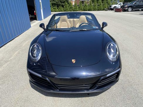 Used 2017 Porsche 911 Carrera 4S image 9
