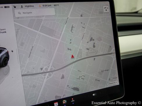 Used 2023 Tesla Model Y Long Range image 18