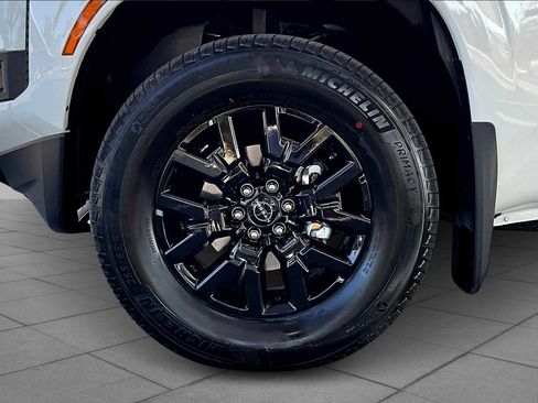 New 2026 Nissan Frontier SV w/ Tow Package image 11