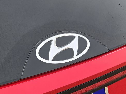 Used 2023 Hyundai Tucson SEL image 13