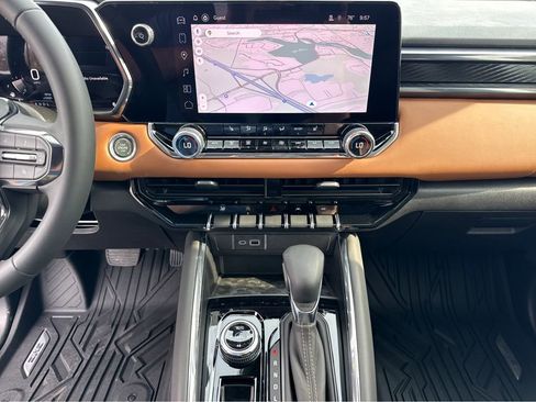 New 2026 GMC Canyon AT4 image 12