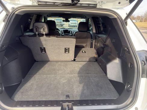 Used 2018 Chevrolet Equinox Premier image 8