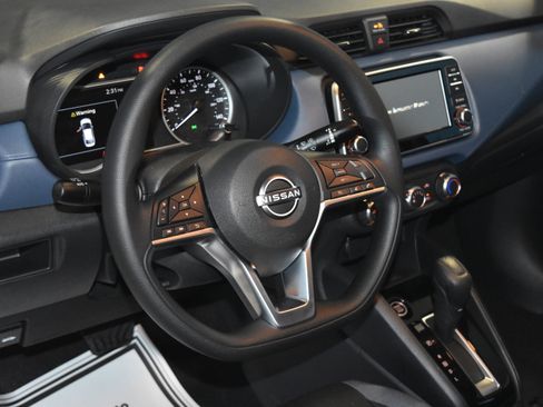 New 2025 Nissan Versa SV w/ Trunk Package image 2