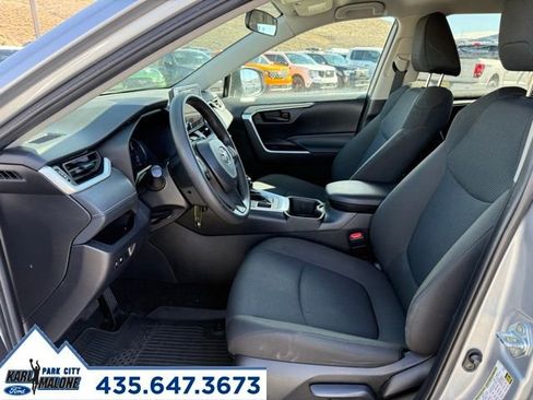 Used 2023 Toyota RAV4 LE image 13