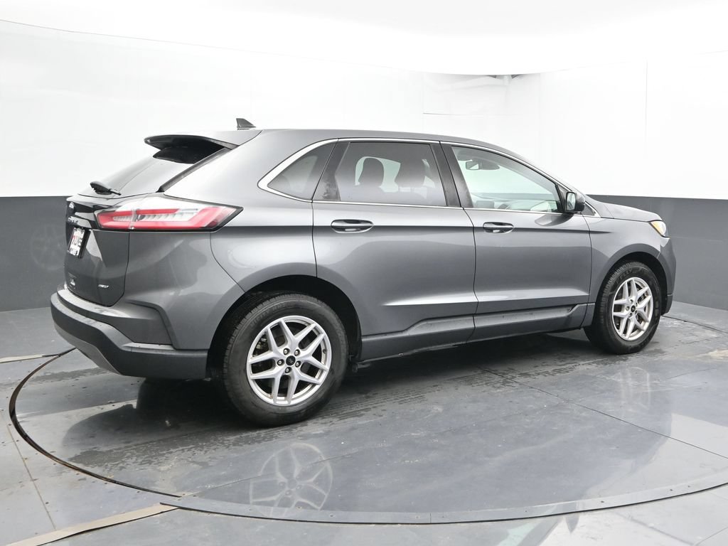 Used 2023 Ford Edge SEL AWD/4WD image 3
