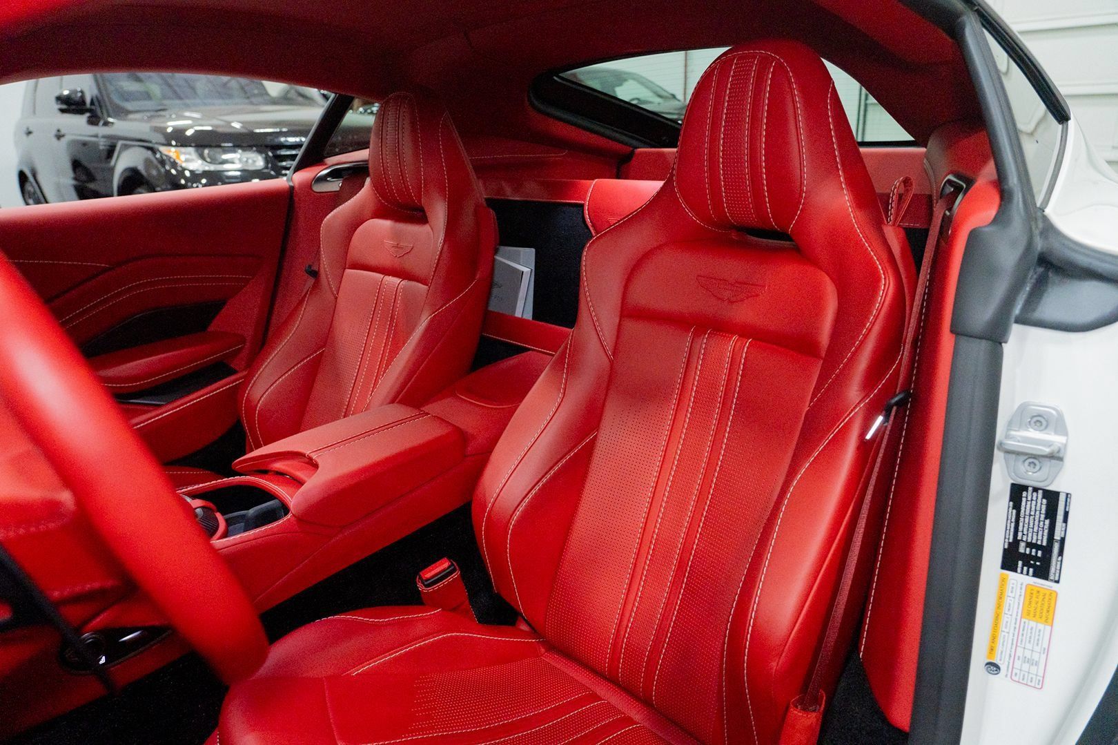 Used 2019 Aston Martin V8 Vantage Coupe RWD image 22