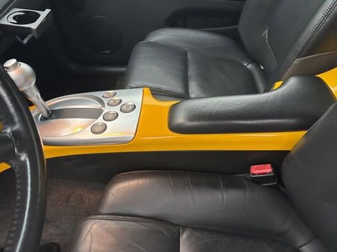 Used 2005 Chevrolet SSR w/ Preferred Equipment Group image 19