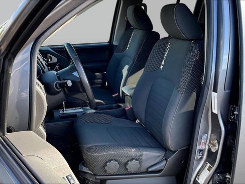 Used 2018 Nissan Frontier PRO-4X AWD/4WD image 23