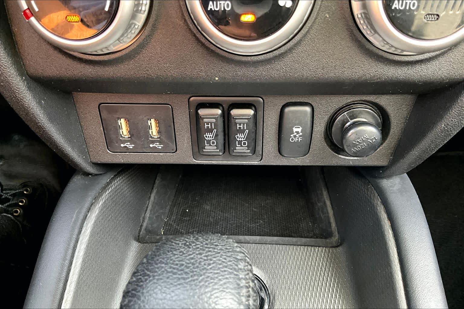 Used 2024 Mitsubishi Outlander Sport SE AWD/4WD image 32