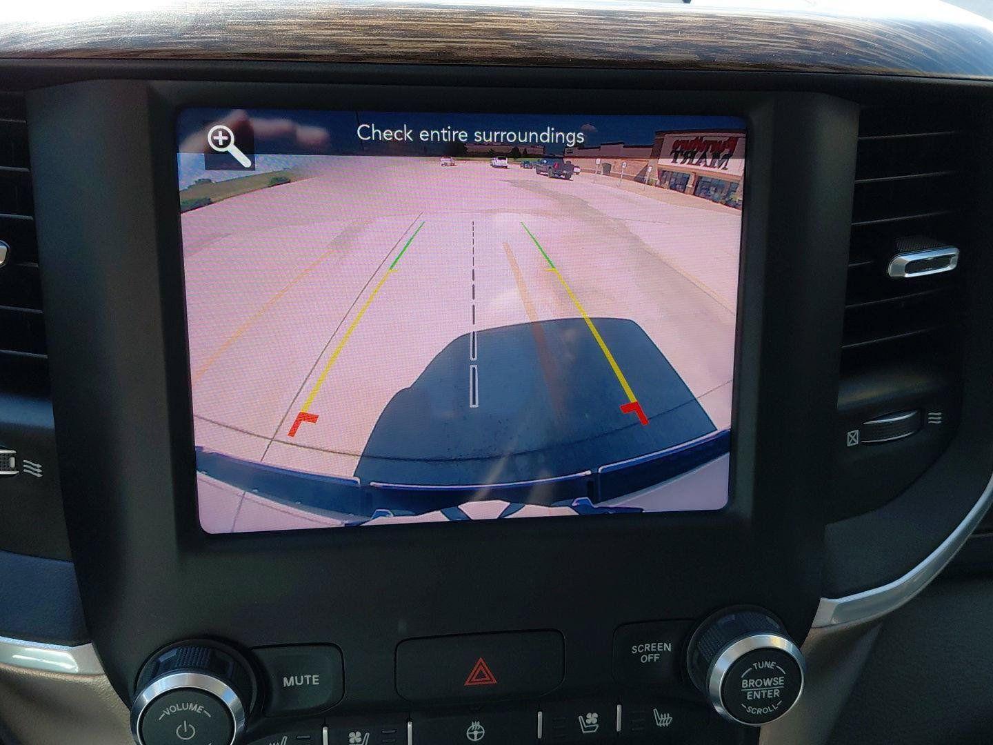 Used 2020 RAM 1500 Laramie AWD/4WD image 34