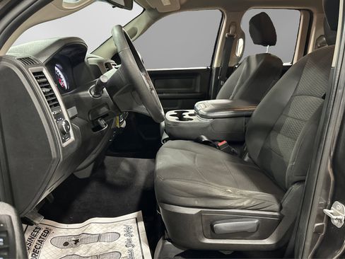 Used 2019 RAM 1500 Express w/ Express Value Package image 18