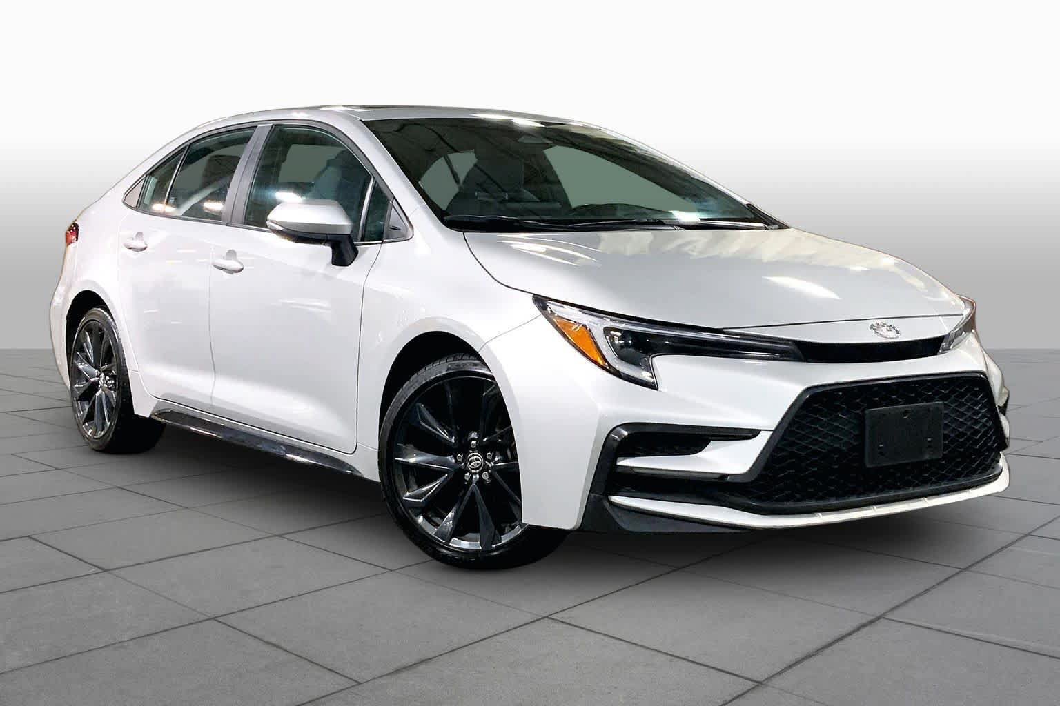 Certified 2024 Toyota Corolla SE w/ SE Premium Package FWD image 3