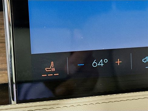 Used 2024 Lincoln Corsair Grand Touring image 19