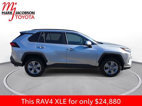 Used 2024 Toyota RAV4 XLE image 7