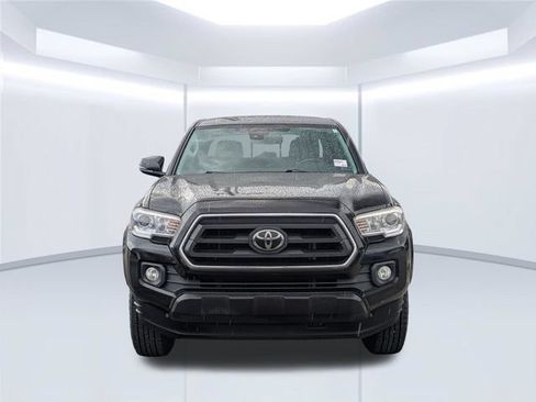 Used 2022 Toyota Tacoma SR5 w/ Technology Package RWD image 10