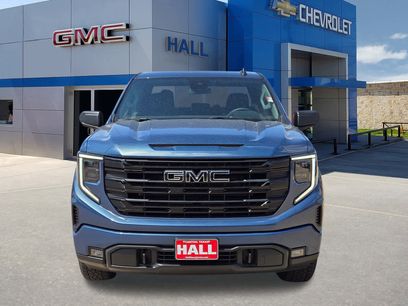 New 2026 GMC Sierra 1500 Elevation w/ Elevation Select Package