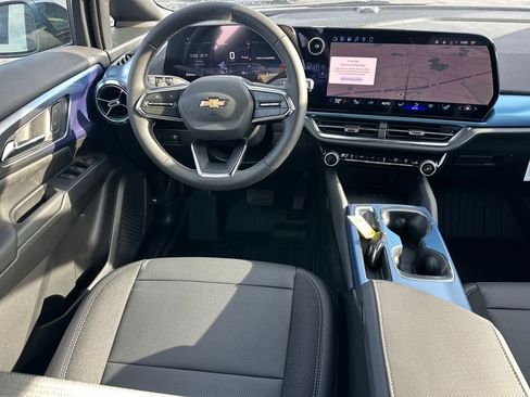 New 2026 Chevrolet Equinox EV LT image 16