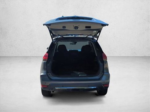 Used 2019 Nissan Rogue SV AWD/4WD image 9