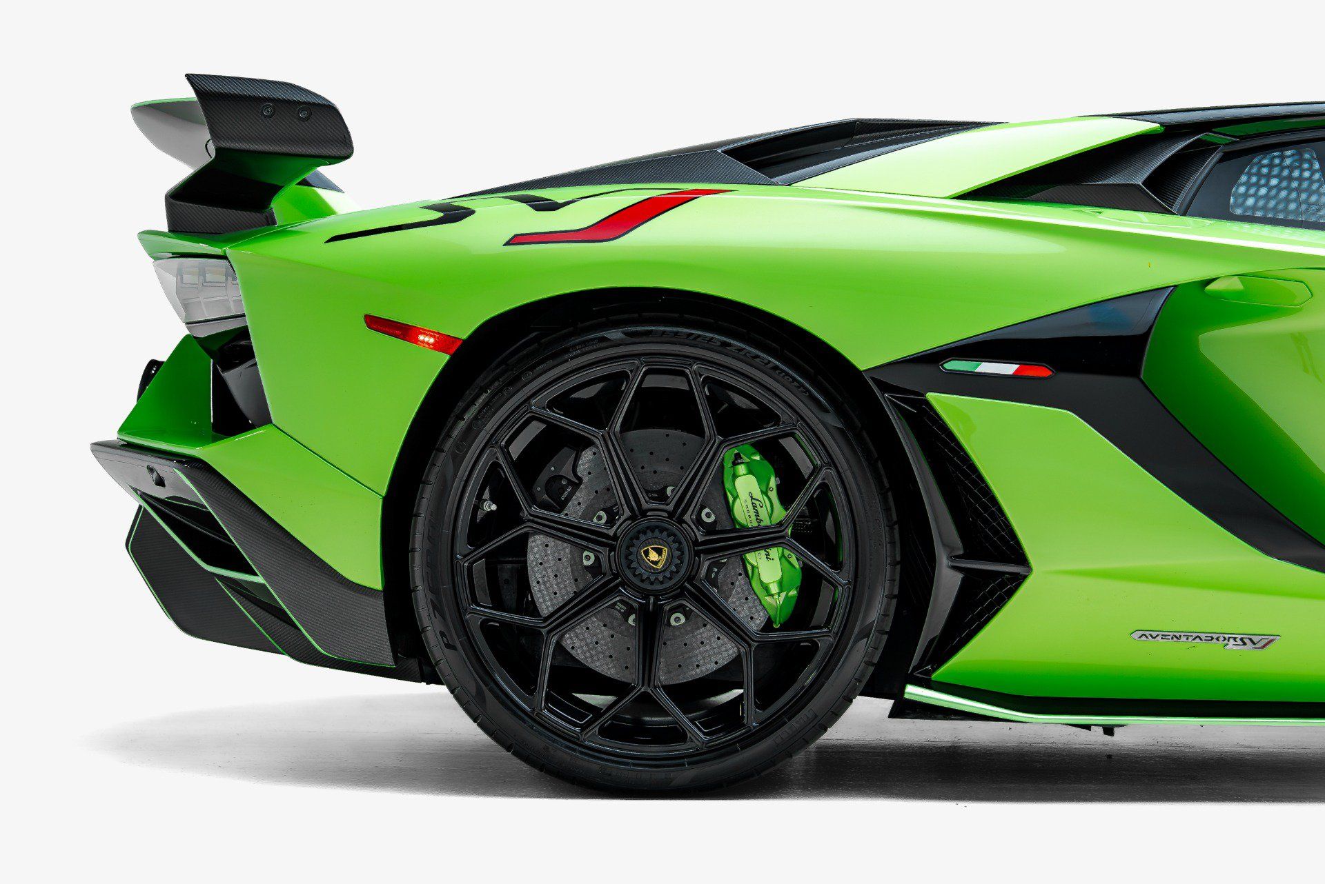 Used 2019 Lamborghini Aventador SVJ AWD/4WD image 36