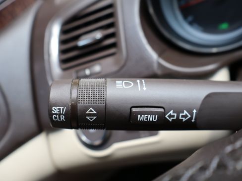 Used 2012 Buick Regal Premium FWD image 31