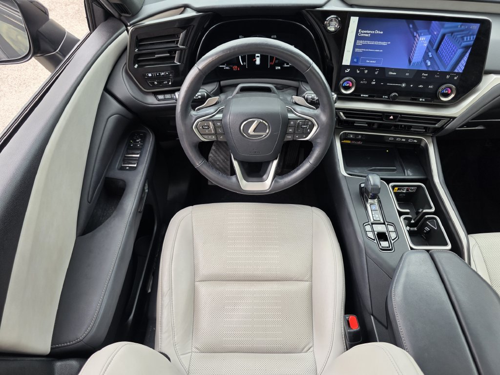 Certified 2024 Lexus TX 350 AWD w/ Captains Chair Package image 2