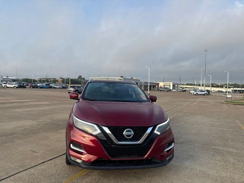 Used 2022 Nissan Rogue Sport SL w/ Premium Package FWD image 4