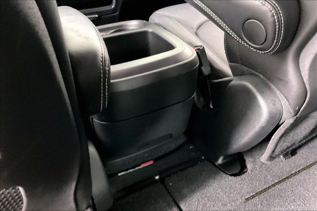 Used 2026 Chrysler Pacifica Select FWD image 7