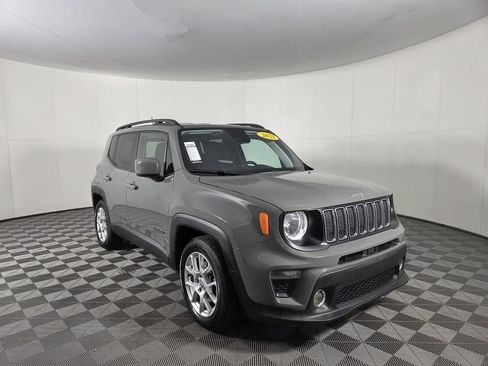 Used 2021 Jeep Renegade Latitude FWD image 2