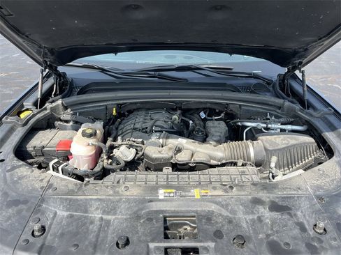 Used 2023 Jeep Grand Cherokee L Limited w/ Black Appearance Package image 30