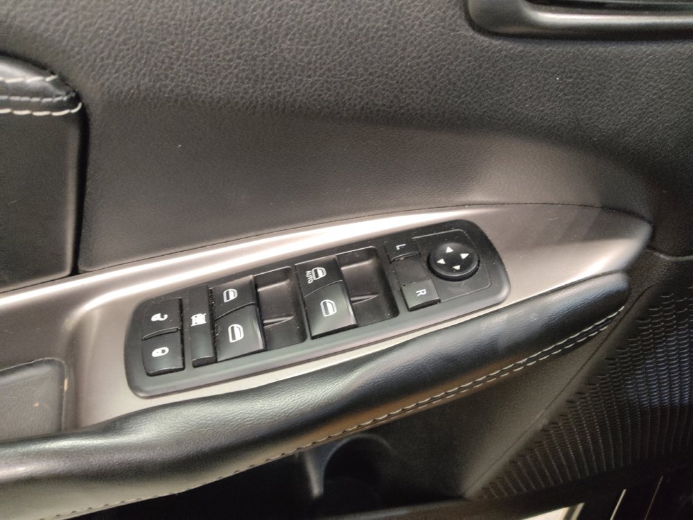 Used 2018 Dodge Journey Crossroad FWD image 27