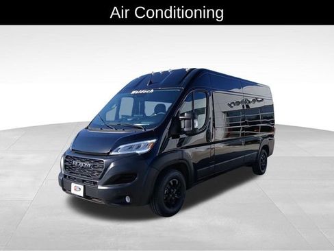 New 2024 RAM ProMaster 2500 w/ Advanced Safety Group FWD image 4