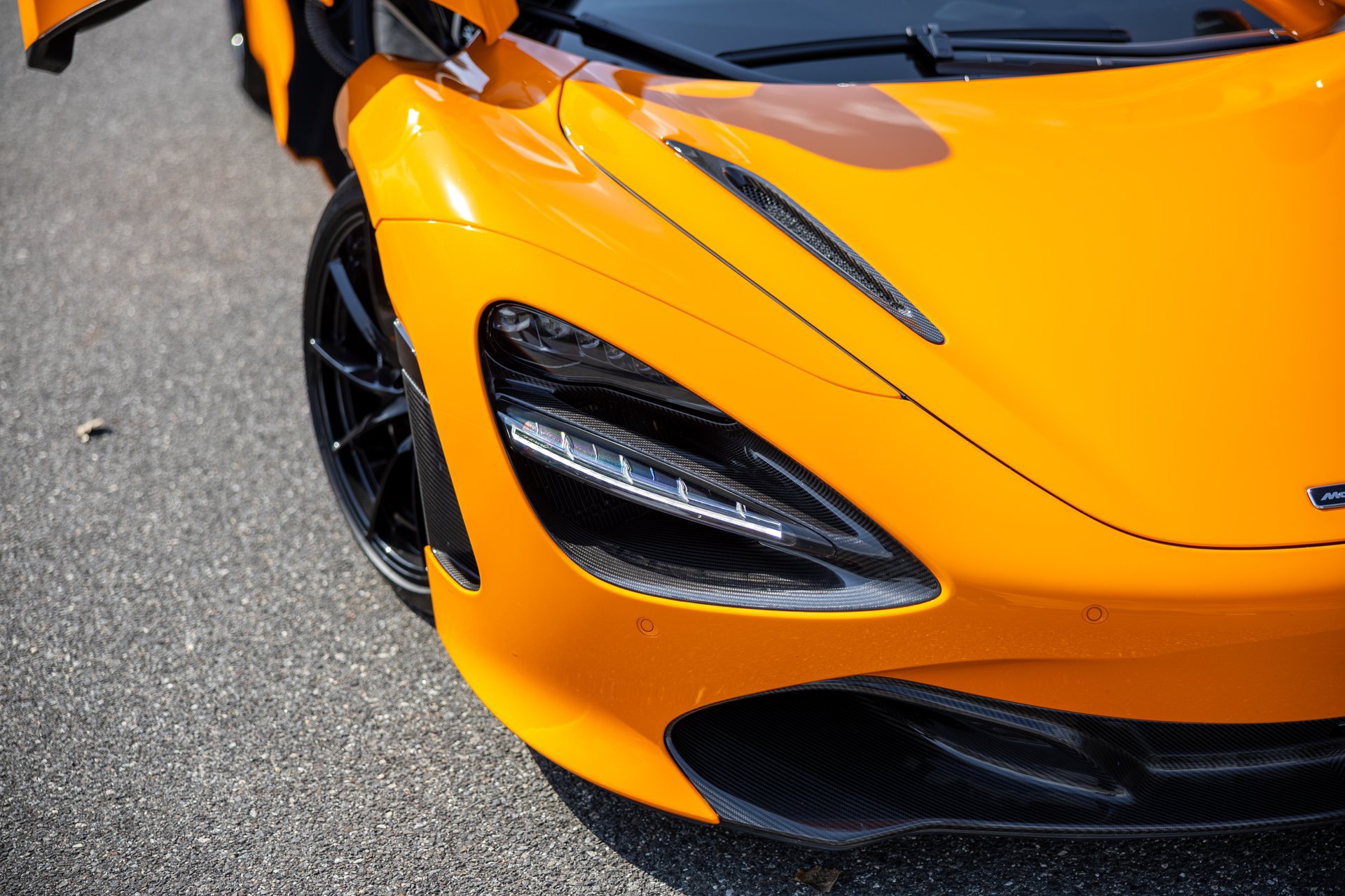 Used 2019 McLaren 720S RWD image 6