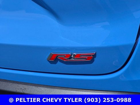 Used 2024 Chevrolet Trax RS w/ Sunroof Package FWD image 9