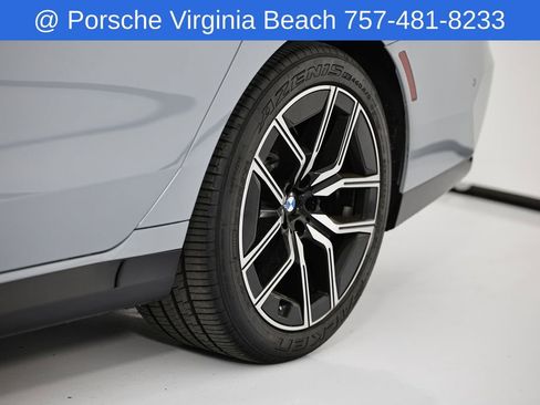 Used 2023 BMW 740i w/ Parking Assistance Package RWD image 13