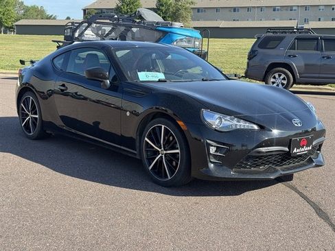 Used 2020 Toyota 86 RWD image 2