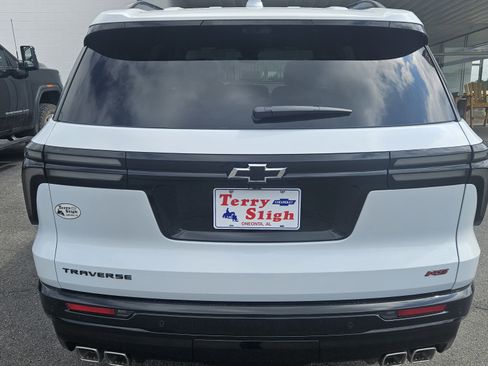 New 2026 Chevrolet Traverse RS FWD image 7