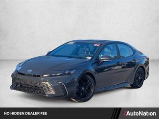 Used 2025 Toyota Camry SE w/ Multimedia Upgrade Package FWD video 1