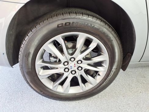 Used 2023 Buick Enclave Avenir w/ Avenir Technology Package AWD/4WD image 5